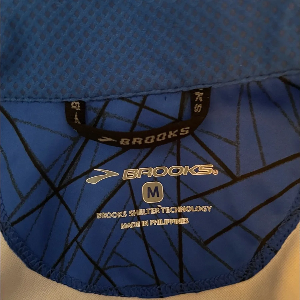 Brooks Running Men's Infiniti Jacket - Picture 6 of 10